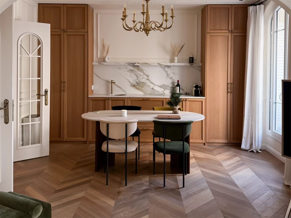 @ugc_zeynep Refined Dining Space in Paris Apartment
